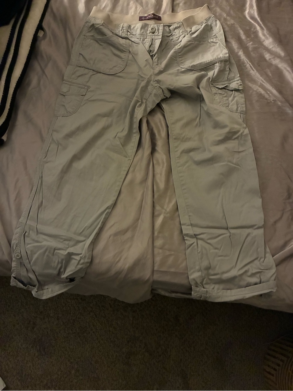 Men's Light Gray Cargo Pants with Multi-Pocket Design